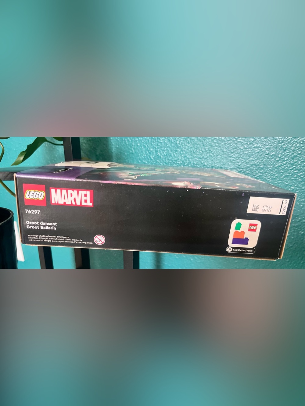 Legos Marvel Dancing Groot Collectible - Guardians of the Galaxy - Picture 4 of 11